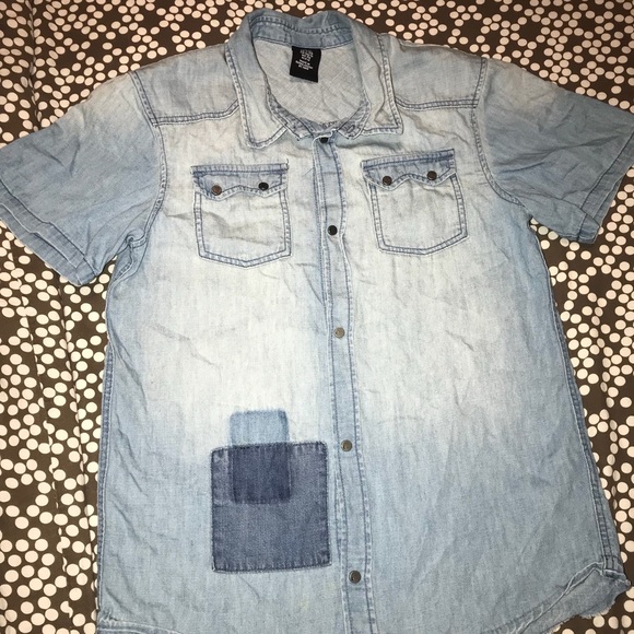 H&M Other - 🔥🔥H&M JEAN SHIRT